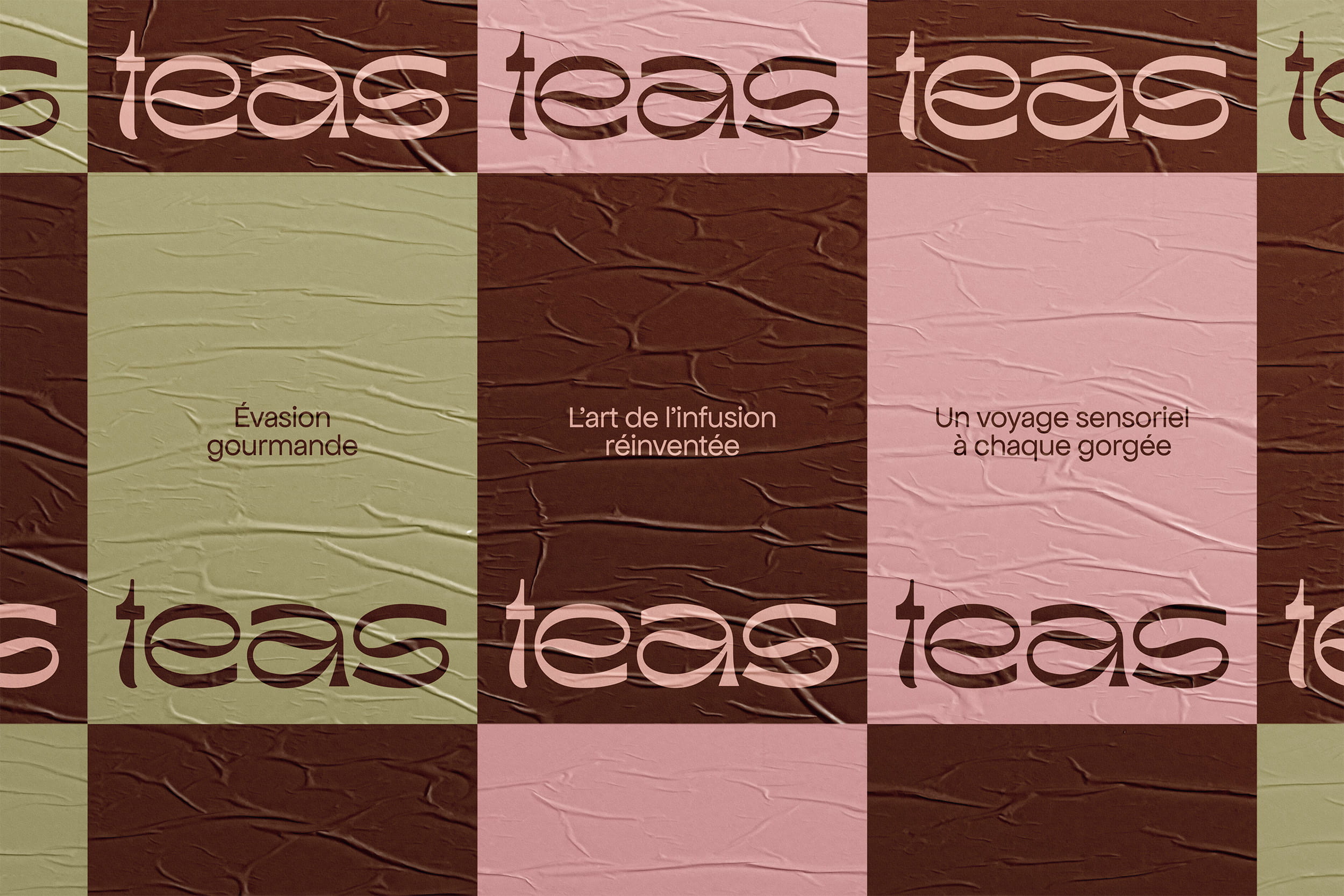 Trois packagings de la marque Teas, chacun avec des illustrations colorées évoquant la nature et les saveurs uniques des infusions. Les designs harmonieux reflètent la diversité et la richesse des mélanges gourmands.